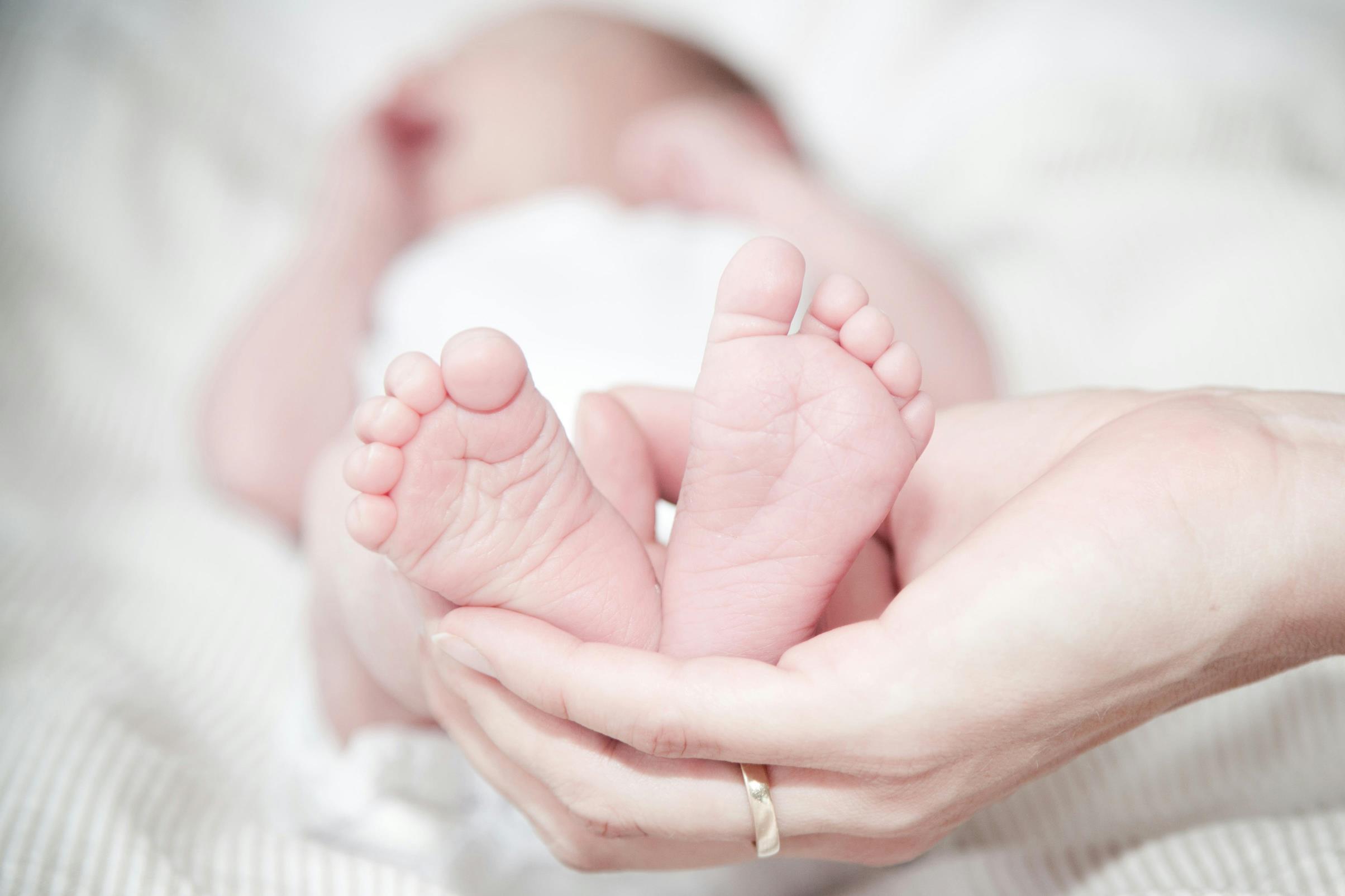 james-berry-and-associates-registering-birth-in-the-uae-for-ex-pats